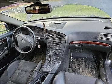 volvo 740 prodaja: DELOVI ZA VOLVO S60 2.4 2001. GOD. | 2.4 BENZIN 103KW AUTOMATIK — 2