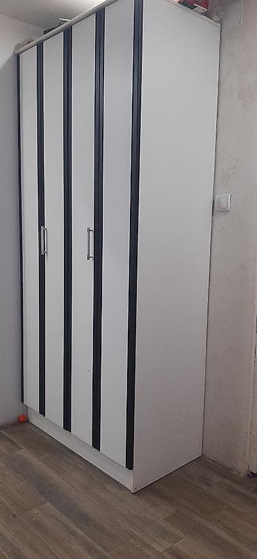 ormar jednokrilni: Na prodaju garderober, polovan ali ocuvan Visina 220cm Sirina 100cm — 2