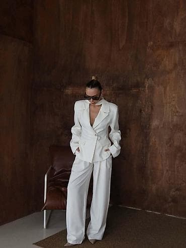 pantalone helanke: Oversized odelo
6.900 din
S M L — 9