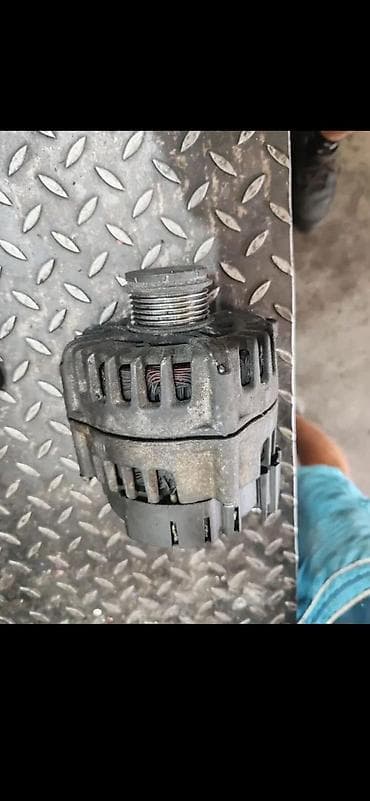 akumulator 12v 12ah cena: AUDI A7 3.0 TDI ALTERNATOR T | Audi vw delovi zemun 06******** — 3