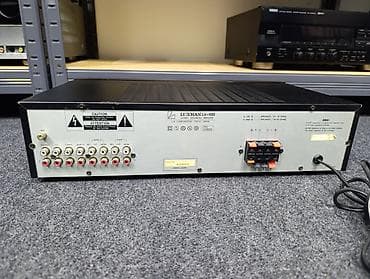 Mikrofoni: Luxman LV-100 Luxman LV-100 je odlično integrisano pojačalo koje — 4