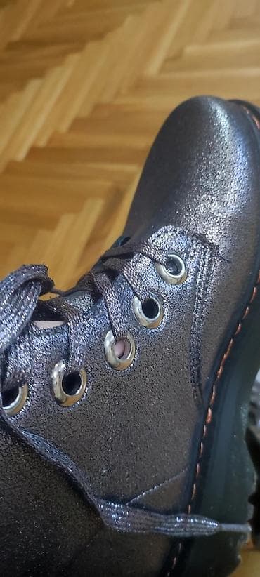 Papuče: Nove gleznjace 39br — 5