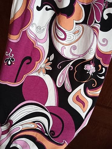 zara helanke: Ženske pantalone sa živopisnim printom - Model: ravne nogavice — 2