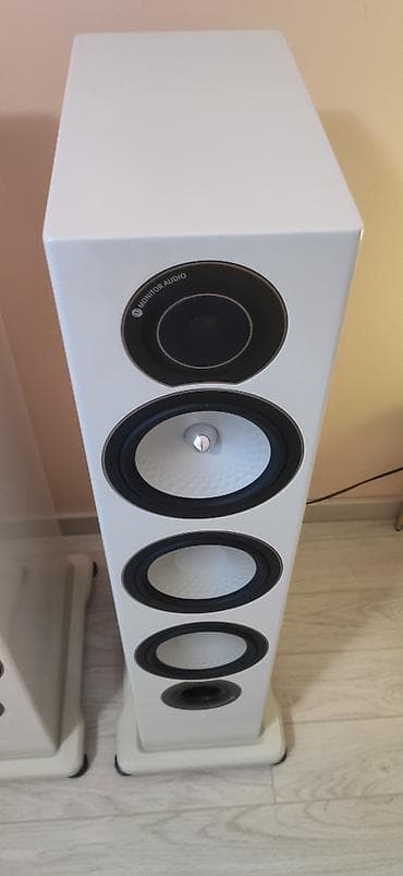 aktivni zvucnici sa pojacalom: Monitor Audio Silver RX8, elegantna bela klavir lak boja (za koju se — 8