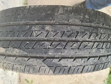 megan 1: Dve automobilske gume 235/65 R16C - Dimenzije: 235/65 R16C (za laka — 3