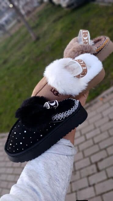 Sandals: Clogs, UGG — 6