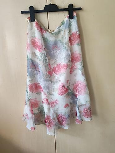 Ženska suknja na cvetni print - Krojenje: A-kroj sa laganim