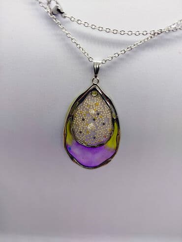 Ogrlica sa priveskom, Handmade, Materijal: Epoksi smola — 12