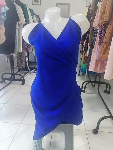 crop top c: 06. Haljina M vel. 1200 dinara M — 2
