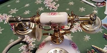 Pegle za veš: Retro fiksni telefon sa cvetnim motivima i zlatnim detaljima - Tip — 3