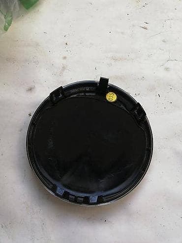 ugg guma: ZNAK ZA VOLKSWAGEN POLO, T-CROSS, T-ROC - 2GA853601 | Znak za — 1