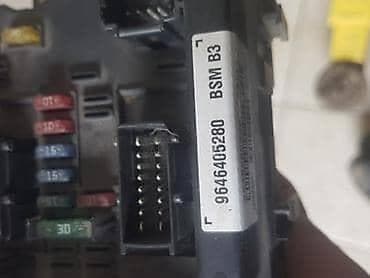raspon sarafa za sva vozila: KOMPJUTER-RAČUNAR ZA PEUGEOT 406 OD 1999. DO 2006. GOD. | za 20 hdi — 6