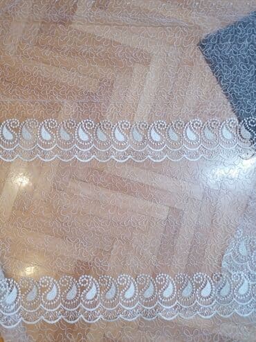 Figure: Zavese nove, Dužina i širina po meri. Ušivena traka i obrađene ivice — 1