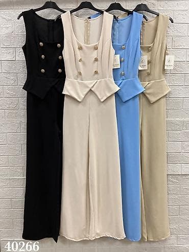 Pantalone, Farmerke, Šortsevi: Kombinezon 2700 din — 3