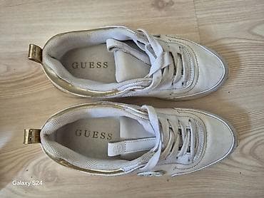 mona kais zenski bez: GUESS ženske patike – belo/zlatne - Model sa GUESS monogram reljefnim — 2