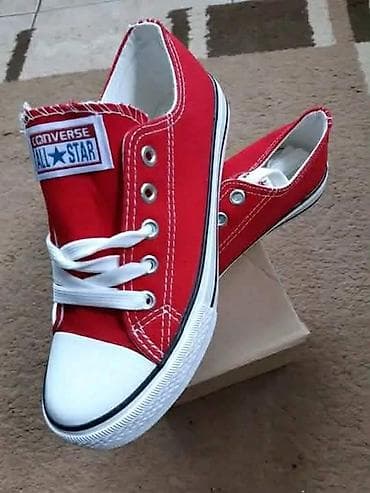 starke original cena: Converse All Star

Starke
od 36 do 46 
 2900 din
PK🌛 — 7