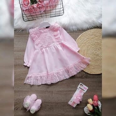 pepa prase haljina: Veličine na stanju: 9m,12m,18m,24m Cena: 2950 dinara *cena trakice 450 — 1