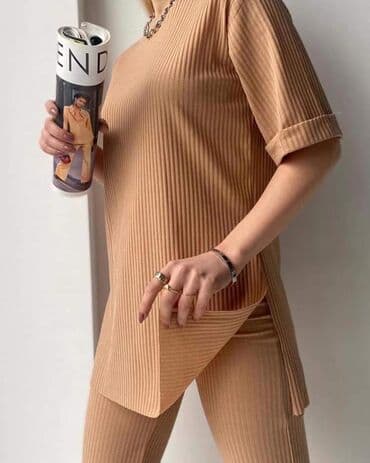 rebrasti komplet: Hit rebrasti kompletici
Uni, rastegljivi
Do XL mogu
2200din — 3