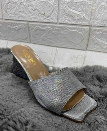 opposite akcija 1 1 2022: AKCIJA
1700din.
roba sa Kosova — 11