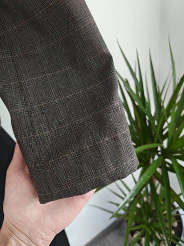 new yorker suknja: S. Oliver sako Veličina S Za sve informacije i porudžbine DM 🛍 Slanje — 3