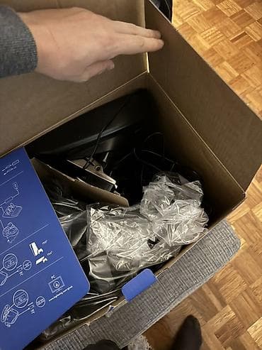 volan i kocnice: Logitech G923 TRUEFORCE (SE) – volan za trke sa papučicama i menjačem — 2