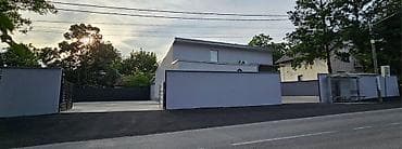 stanovi batajnica izdavanje: IZDAJEM ILI PRODAJEM POSLOVNI PROSTOR 250m2 i 4 ari placa. Objekat — 1