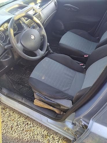 Voyah: Fiat Punto, 2009. godište, 5 vrata, svetloplava boja, registrovan do 7 — 9