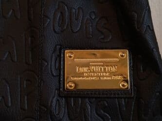 Neseseri: Elegantna torbica, Louis Vuitton, Materijal: Veštačka koža — 5