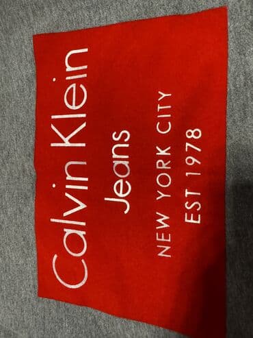 3 decembar duks: Calvin Klein, M (EU 38), L (EU 40), Print, color - Grey — 3