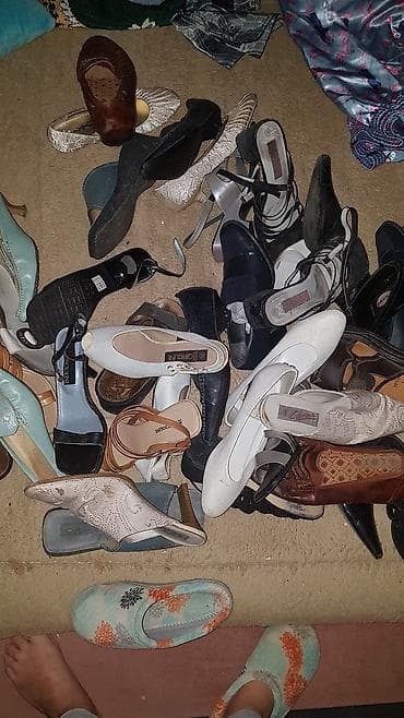 Cipele i sandale polovne po 200 din broj 38 na lalafo.rs Cipele i sandale polovne po 200 din broj 38