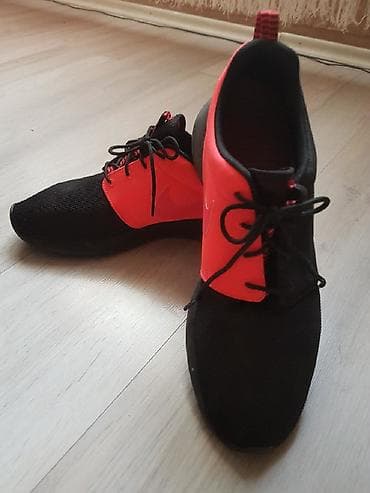 pepko patike: Nike patike original,bez ostecenja dva puta nosene vel.45 — 3