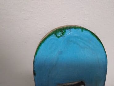 Trotineti, skejtbordovi i hoverbordovi: Skateboard dužine 60 cm, širine 15 cm. polovan,malo ostecen (Vidi — 3