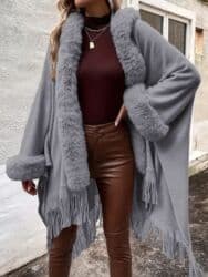 Sakoi: Pelerina Cena:3600din Vel:S,M,L,XL,XXL Poručuje se isporuka za desetak — 3