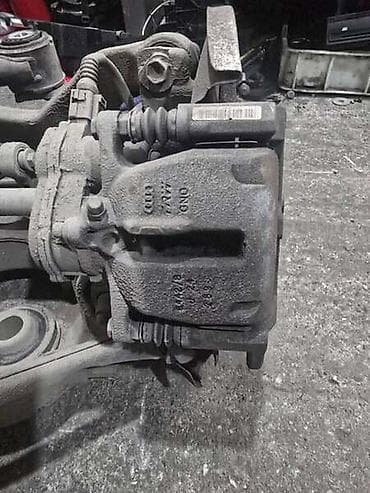 šinska kola: ZADNJA KOČIONA KLEŠTA ZA AUDI Q5 OD 2008. DO 2015. GOD — 1