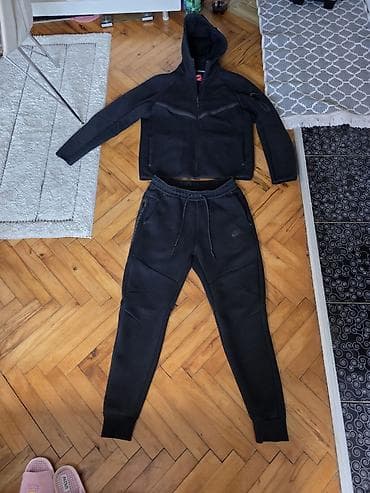 zuta nike jakna: Trenerka Nike, bоја - Crna — 5