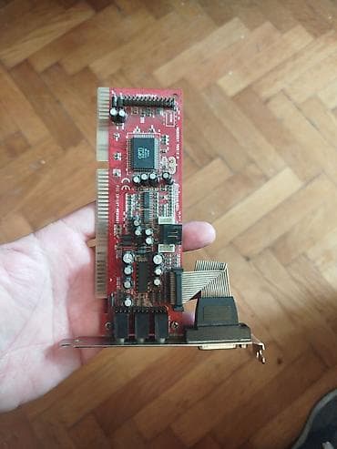 i pad: Stara retro ISA graficka kartica.
Nepoznato stanje — 1