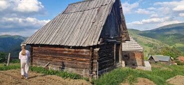 crvenka prodaja kuca: 40 ares, Vlasnik — 3