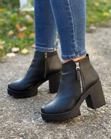 skechers zimske cipele: Cena 4300din
Peta :10cm
Br 36-40
Ptt 360 din
Isporuka 1-2dana — 6