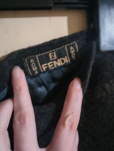 kasmir rolke: Fendi suknja – crna vunena, sa postavom - Brend: Fendi (etiketa — 2