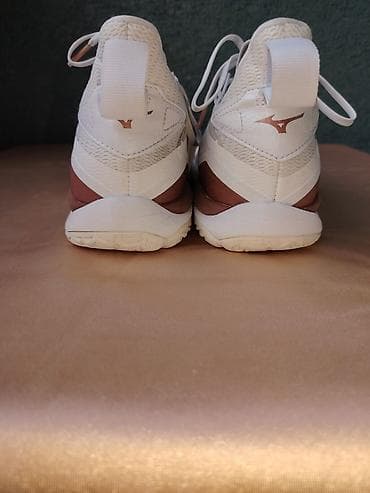 n sport terrex: Mizuno Wave Mirage 4 –ženske patike za dvoranske sportove Ug 23,5cm - — 5