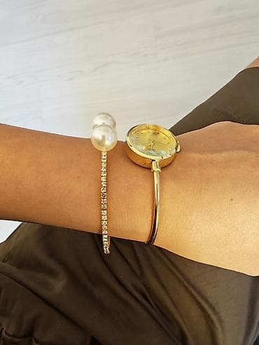 Jewellery sets: Ženski set – kvarcni sat i narukvica - Elegantni ženski sat zlatne — 2