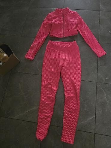 Dva‑dela sportski set – neon roze - Materijal: elastična