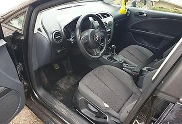 polovne alfe 90: SEAT LEON DELOVI U — 5