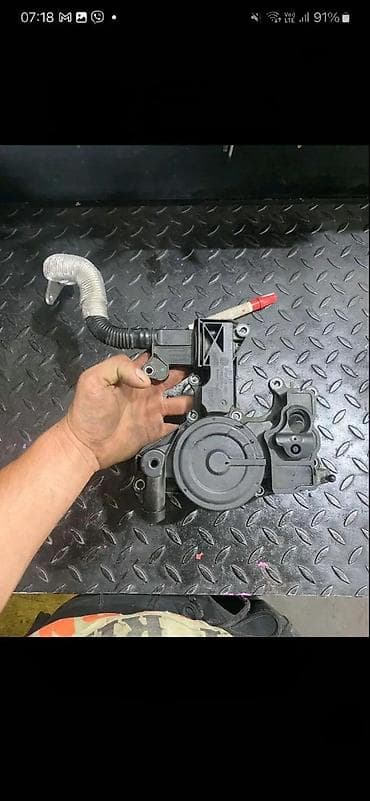 rosule ili rolsue: AUDI A4 A5 1.8 TFSI DELOVI SEPARATOR ULJNIH PARA 06H103495 | audi vw — 4