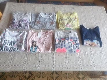 tek flis za devojcice: Duksici 110 122 a ovi sa rajfis ima i manjih brojeva tako da pitajte — 1