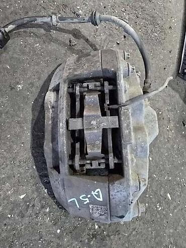 Brake System: PREDNJA KOČIONA KLEŠTA ZA AUDI Q5 OD 2008. DO 2015. GOD — 1