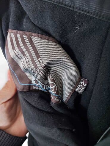 Ski odeća: Dečiji skijaški komplet (jakna + pantalone) - Veličina: 122 (označeno — 6