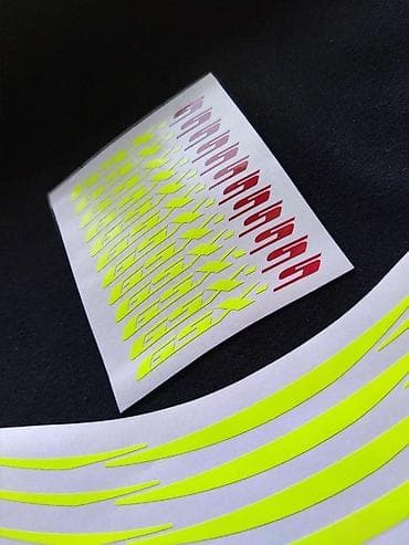 torbica mona: Nalepnice za motore - 1610 📌 Opis: Samolepljive nalepnice izrađene od — 9