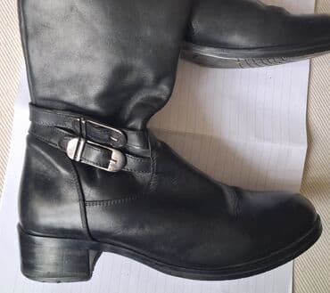 Personal Items: High boots, 40 — 1