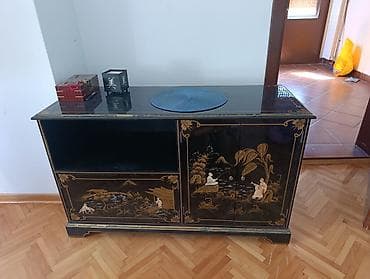ugaone garniture na p: Orijentalni komoda/kredenca sa ručno oslikanim motivima - Materijal — 1